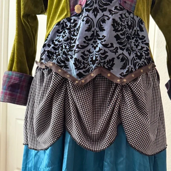 Olive Green Velvet Puff Sleeve Tailcoat Dress - Picture 5 of 11